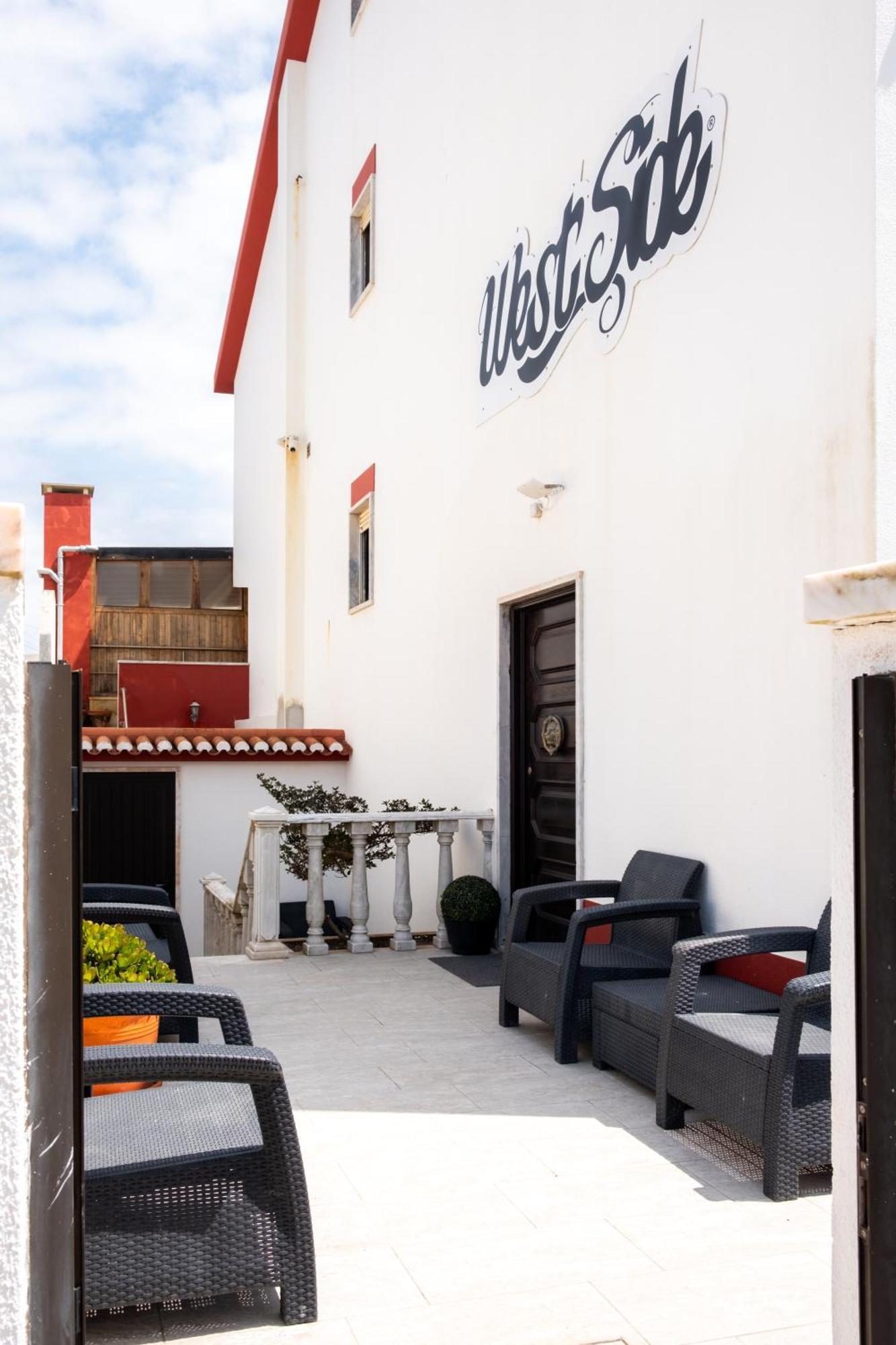 West Side Guesthouse Peniche Exterior foto