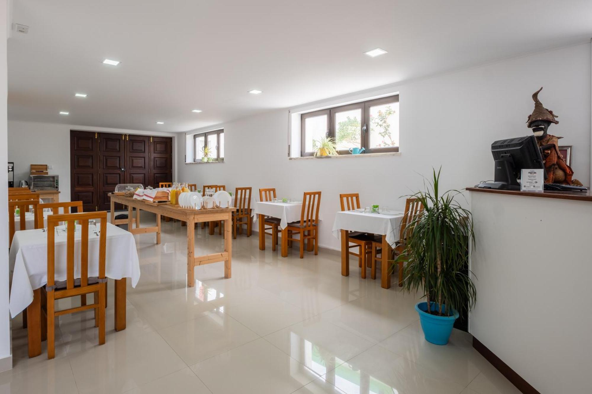 West Side Guesthouse Peniche Exterior foto