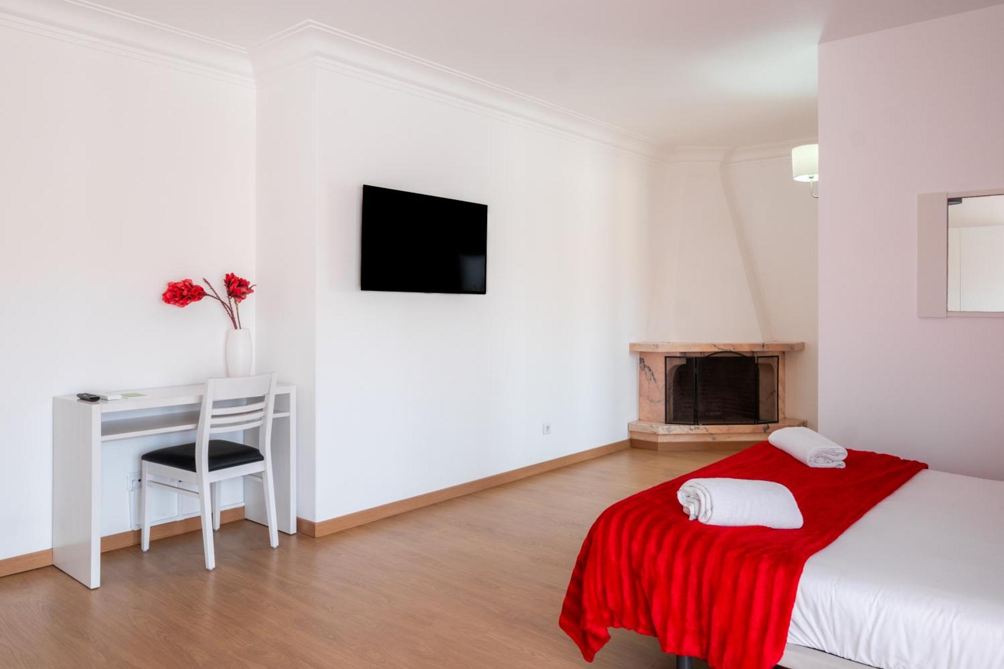 West Side Guesthouse Peniche Exterior foto